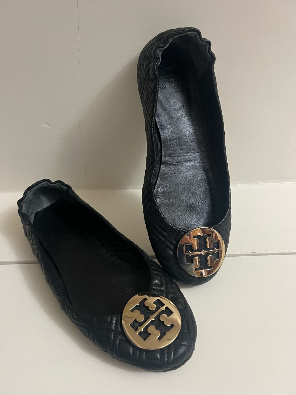Tory Burch Black Quilted Leather Gold Logo Ballet Flats 8.5